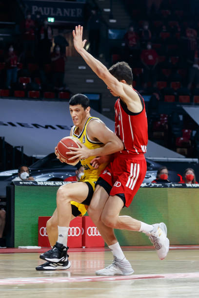 密集防守时 密集防守时