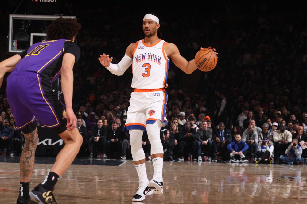 她正在全面 她正在全面